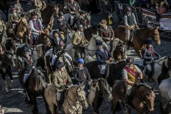The cavalcade of 280 horses riding up the Royal Mile