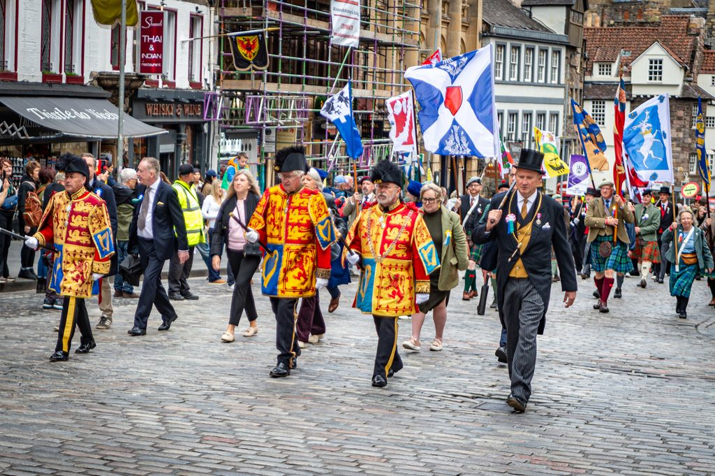 900 Years in the Making: People’s Procession joins Edinburgh’s Historic Ride.